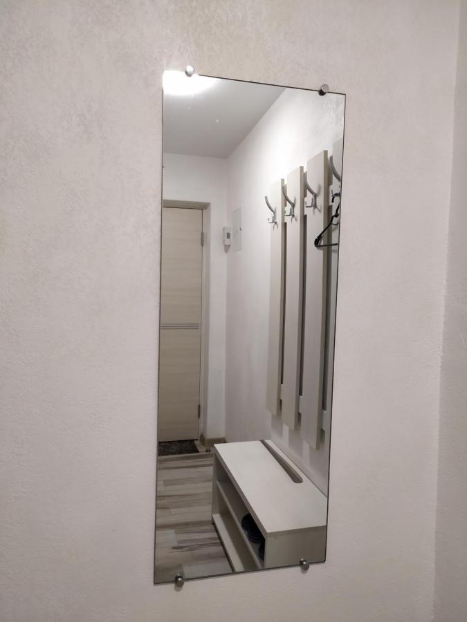 Нова 2Х Кімнатна В Центре 리우네 외부 사진